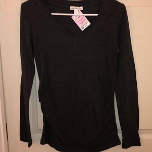 Long sleeve maternity shirt